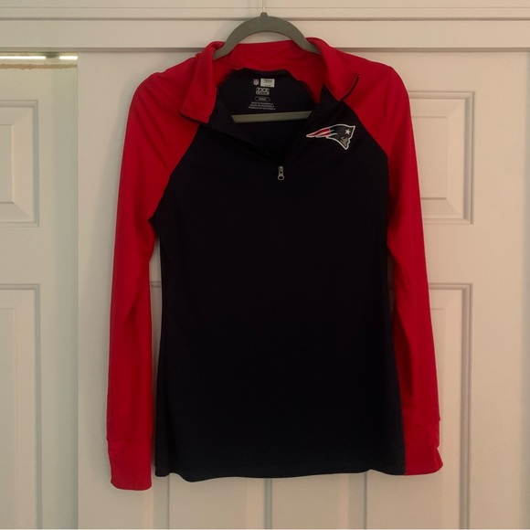 Patriots NFL Quarterzip - Picture 2 of 6